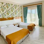 Otel Santana