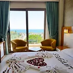 Santana Otel Altınoluk