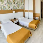 Santana Otel 4*
