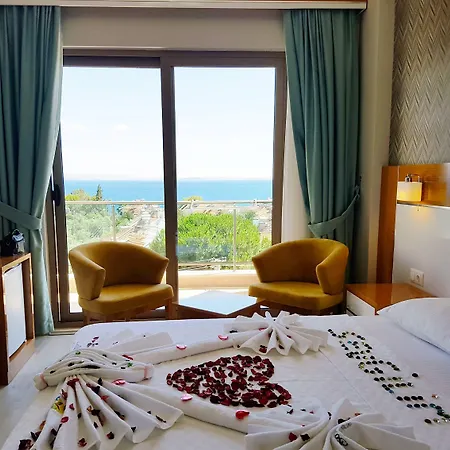 Santana Hotel Altınoluk